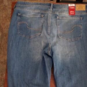 Levi Strauss Mid Rise Blue Women's Jeans